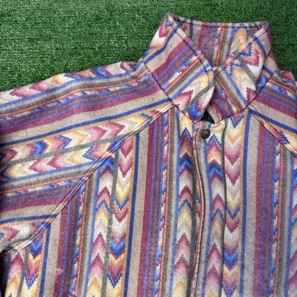 Vintage Walls Mountain Western Aztec Pattern Lined Bomber Jacket, Size Large - Picture 3 of 10